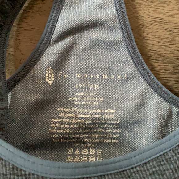 NWOT! FP Free People Movement Pop Life Crop Sz XS/S - Picture 8 of 9